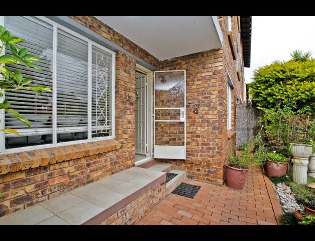 2 BEDROOM APARTMENT FOR SALE IN ROBINDALE